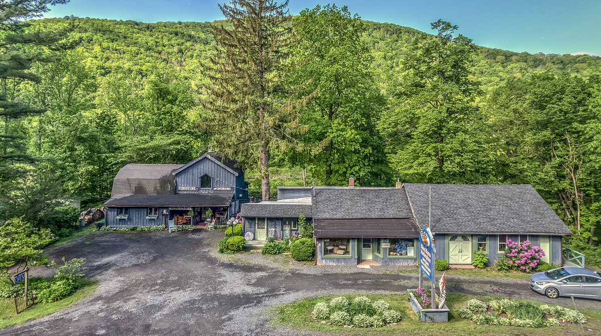 Blue Barn Marketplace
